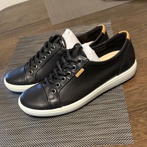 Ecco Black Leather Low-Top Sneakers with White Sole